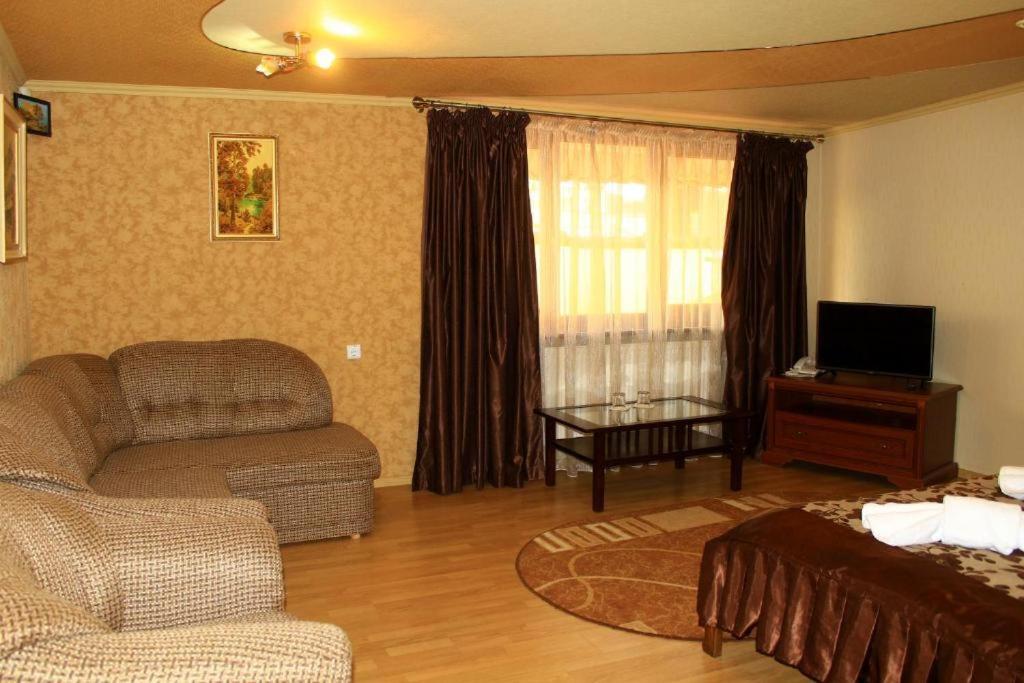 Argo Premium Hotel Лвив Екстериор снимка